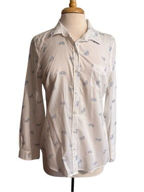 Old Navy White Button-Up Shirt with Blue Bicycle Print size Medium